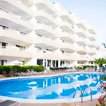 Adults Only Sunny Quiet With Aircon In Center Of Americas *