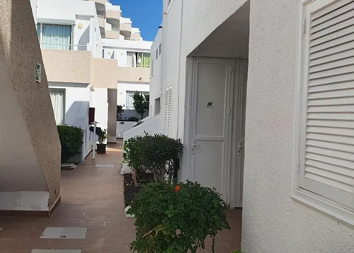 Adults Only Sunny Quiet In Center Of Americas Apartman Arona
