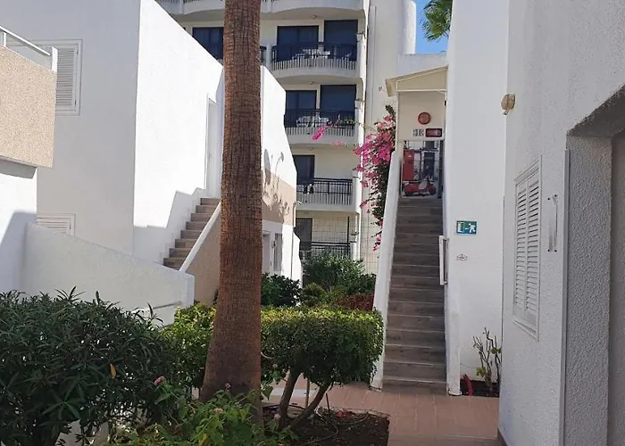 Apartment Adults Only Sunny Quiet In Center Of Americas Arona (Tenerife)